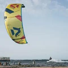 Gdzie kitesurfing w Polsce? Najlepsze miejsca i porady dla Ciebie