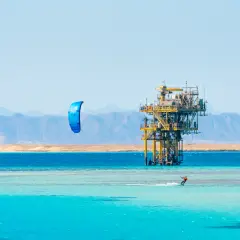 Kitesurfing czy trudny? Poznaj prawdę o nauce i wyzwaniach