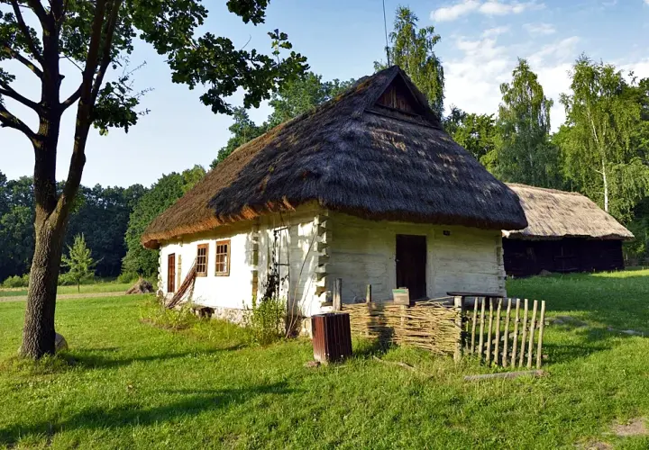 Skansen Radom – odkryj fascynującą historię Muzeum Wsi Radomskiej