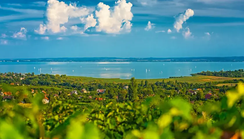Najlepsze atrakcje nad Balatonem, które musisz zobaczyć tej wiosny