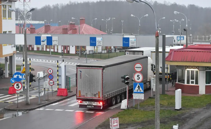 Przejście graniczne Kuźnica: brak planów otwarcia i fałszywe informacje